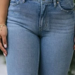 KanCan Clothing Adina Slim Straight Jean