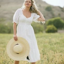 Leia Co. Clothing Vivian Sweetheart Midi Dress