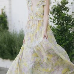 Aakaa Maternity Friendly Cassie Ruffled V-Neck Maxi Dress