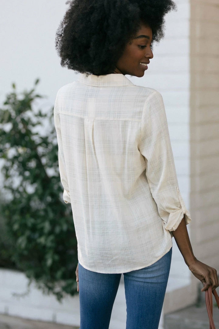 Dress Forum Work Essentials Betty Button Down Shirt