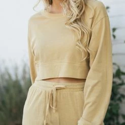 Hyfve Evelyn Cropped Crew Neck Clothing