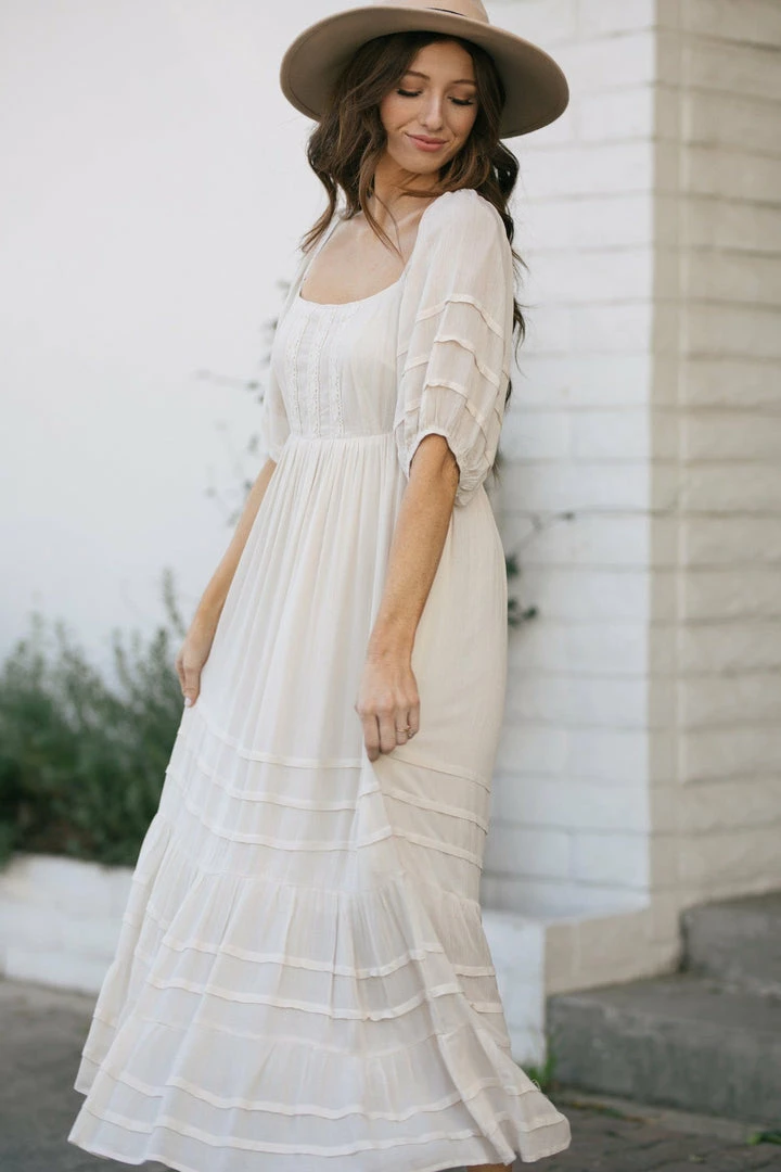 Listicle Carissa Crocheted Lace Detail Maxi Dress