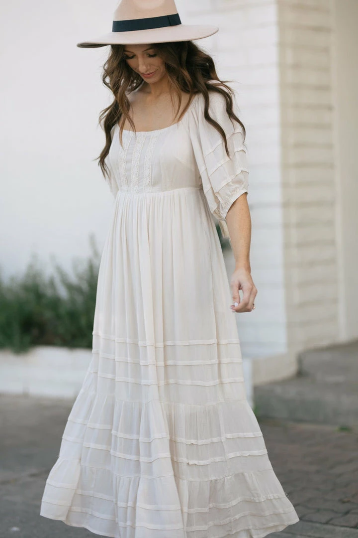 Listicle Carissa Crocheted Lace Detail Maxi Dress