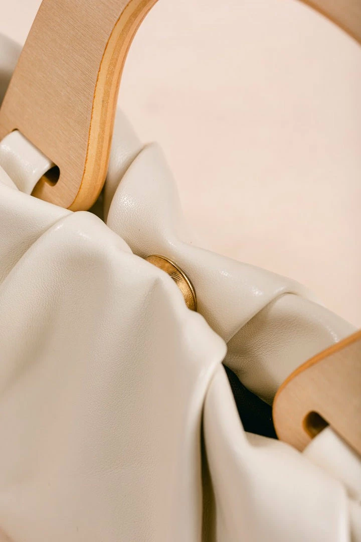 Fame Jules Wooden Handle Cloud Handbag Accessories
