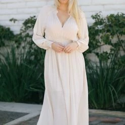 Wishlist Maternity Friendly Linda V-Neck Maxi Dress