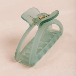 Fame Tara Half Moon Claw Clip Accessories