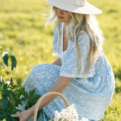 In Loom Pauline Flutter Sleeve Floral Midi Dress Clothing