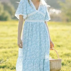 In Loom Pauline Flutter Sleeve Floral Midi Dress Clothing