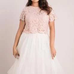 Maniju Ellie Short Sleeve Lace Top