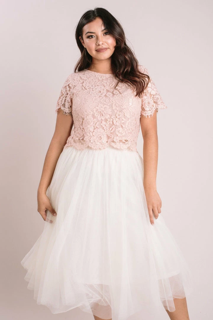 Maniju Ellie Short Sleeve Lace Top