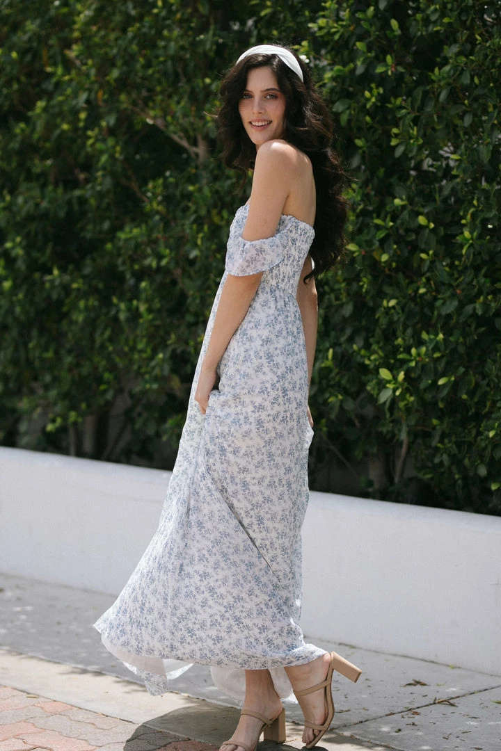 Aakaa Bridal Marcy Sweetheart Maxi Dress