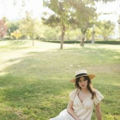 Listicle Maternity Friendly Daisy Sweetheart Maxi Dress