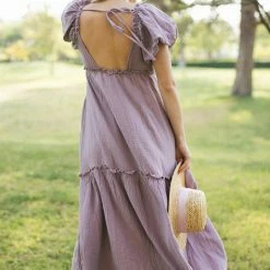 Listicle Maternity Friendly Daisy Sweetheart Maxi Dress