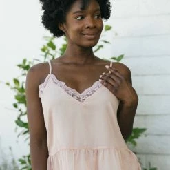 Listicle Violetta Lace V-Neck Cami