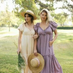 Listicle Maternity Friendly Daisy Sweetheart Maxi Dress