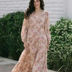 Aakaa Maternity Friendly Tilly V-Neck Maxi Dress
