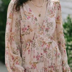 Aakaa Maternity Friendly Tilly V-Neck Maxi Dress