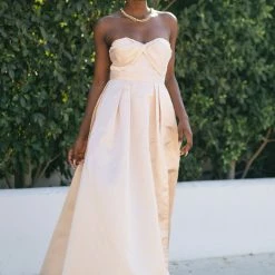 Maniju Karis Sweetheart Neckline Gown