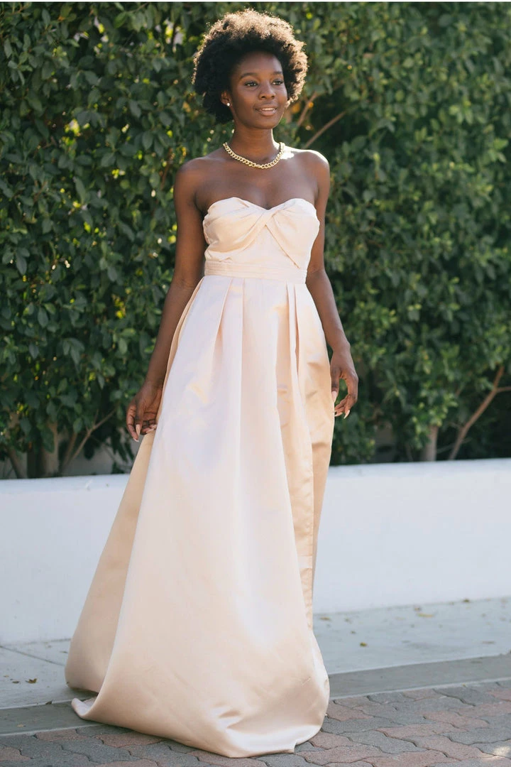 Maniju Karis Sweetheart Neckline Gown