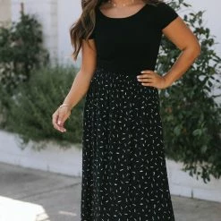 Final Touch Ruby Short Sleeve Bodysuit