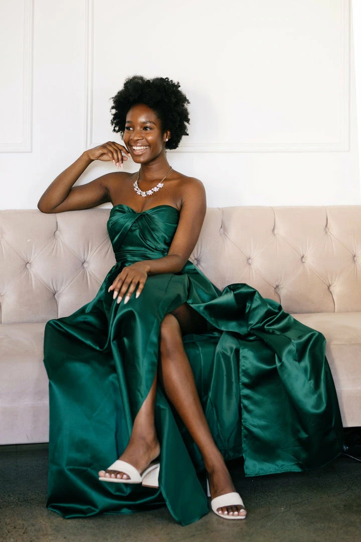 Maniju Karis Sweetheart Neckline Gown