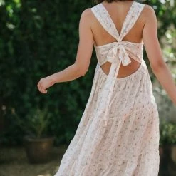 Storia Maternity Friendly Sabina V-Neck Midi Dress