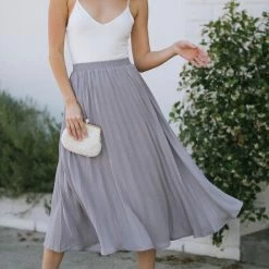Listicle Maternity Friendly Ophelia Pleated Midi Skirt