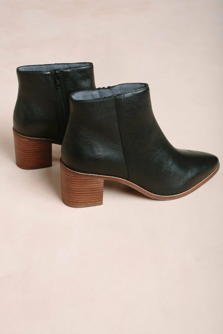 Seychelles For The Occasion Ankle Boots