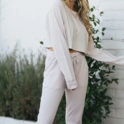 Hyfve Evelyn Cropped Crew Neck Clothing