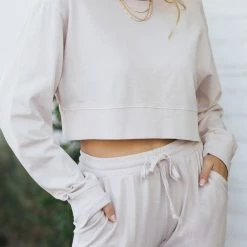 Hyfve Evelyn Cropped Crew Neck Clothing