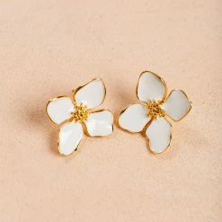 Girly Courtney Flower Earrings Accessories