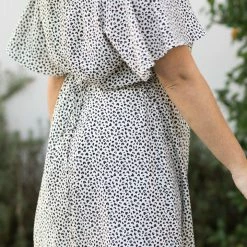 Andree By Unit Clothing Curvy Savannah Flutter Sleeve Dress