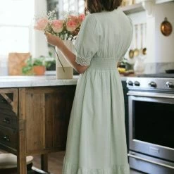 Blu Pepper Monet V-Neck Midi Dress Lace