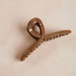 Fame Molly Claw Hair Clip