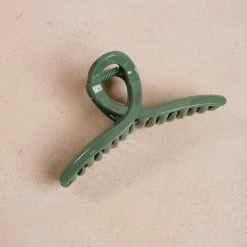 Fame Molly Claw Hair Clip