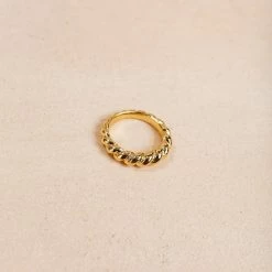 Fame Monique Twisted Ring