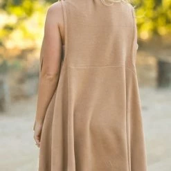 Joia Priscilla Sleeveless Shawl