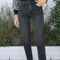 Kancan Clothing Reese High Rise Mom Jeans